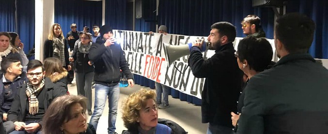 Copertina di Roma, tensione al liceo ‘Giordano Bruno’ per un blitz di Blocco studentesco. Interrotta conferenza Anpi sulle foibe