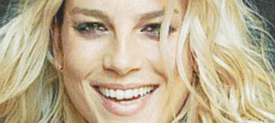 Espulso il leghista che ha insultato Emma Marrone Espulso il leghista che ha insultato Emma Marrone