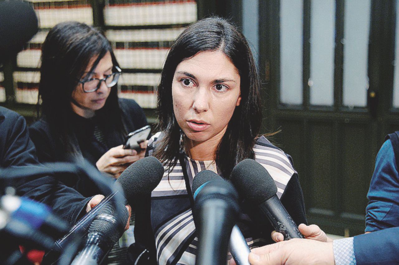 Lui, lei e l’altra: il fidanzato faceva bonifici a spese sue