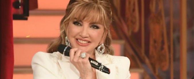 la rivalit224 con maria de filippi non c8217232 la sfida 232 tra reti milly carlucci su ballando con le stelle e la sconfitta all8217auditel con tu si que vales ah il pubblico e i suoi misteri8230