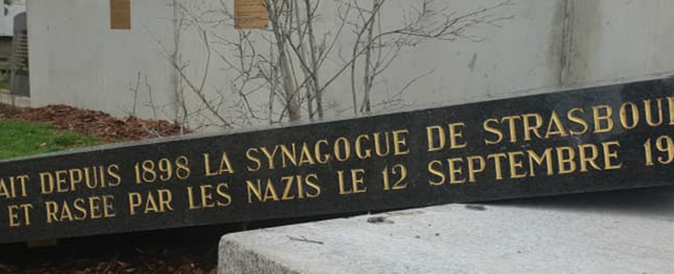 Strasburgo, profanata la stele per commemorare la sinagoga incendiata dai nazisti nel 1940