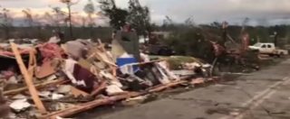 Copertina di Tornado si abbatte sull’Alabama: “Ventitré morti, bilancio può aggravarsi”