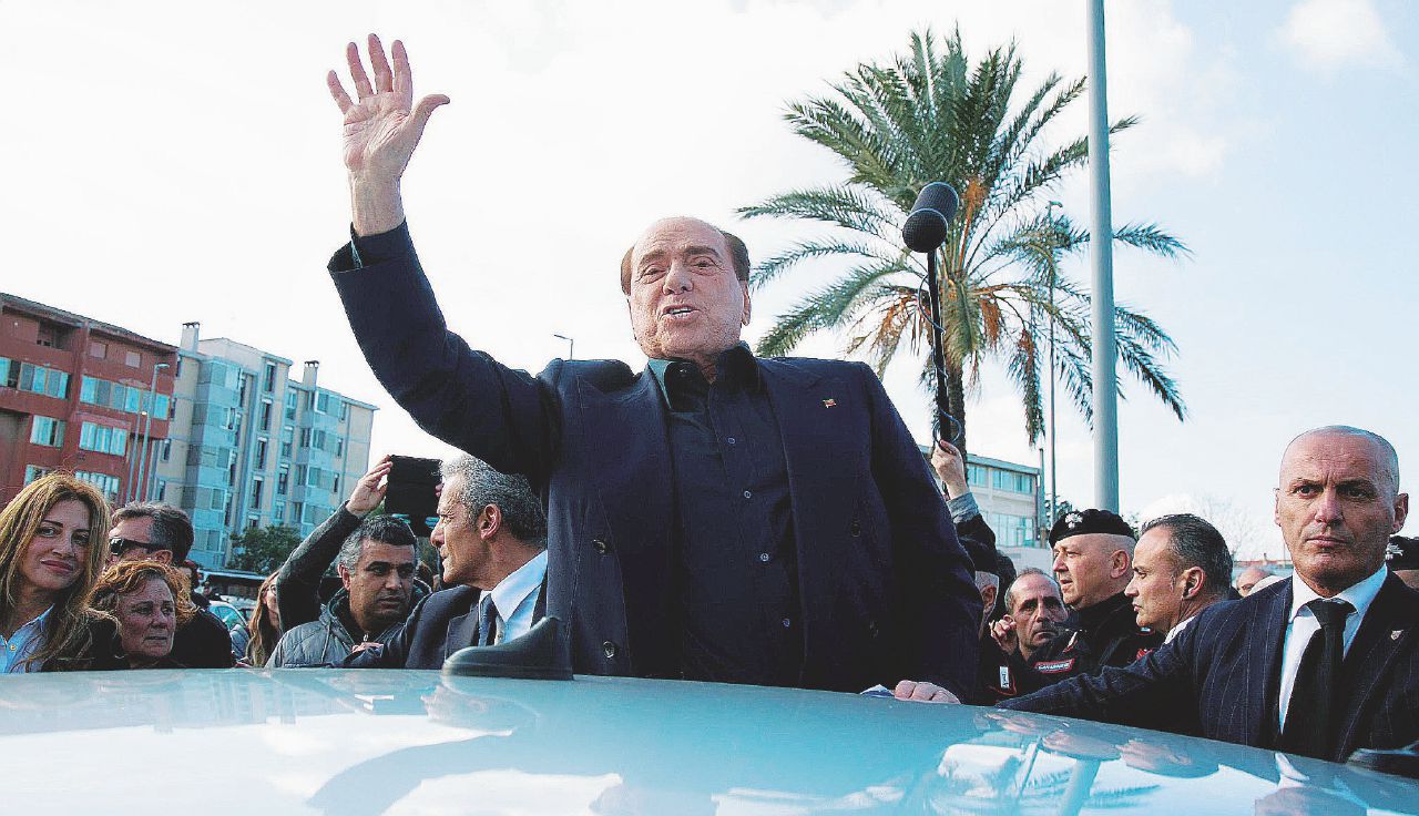 Copertina di “Berlusconismo, il ceppo del virus  resiste alle cure”