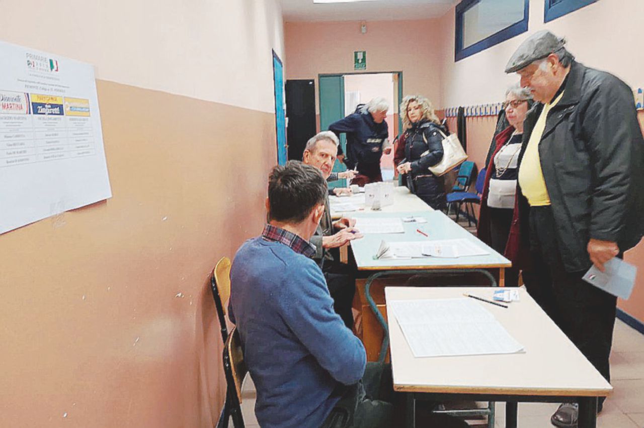 Copertina di Nella valle del Tav, dove anche nei propri circoli i democratici si dividono tra Sì e No