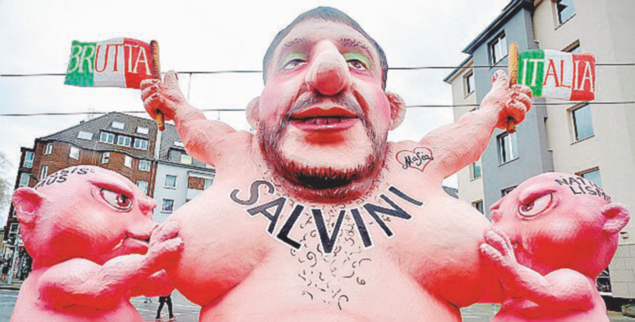“Brutta Italia” il ministro sui carri di Düsseldorf