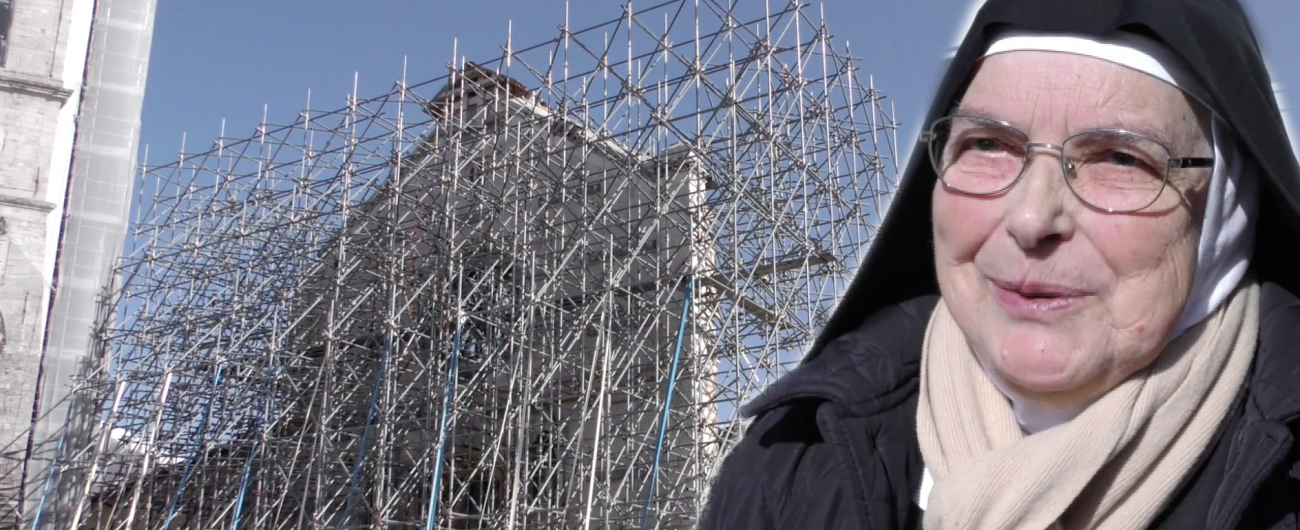 Copertina di Norcia, le suore benedettine sono rientrate al monastero: “Un messaggio di speranza per il territorio”