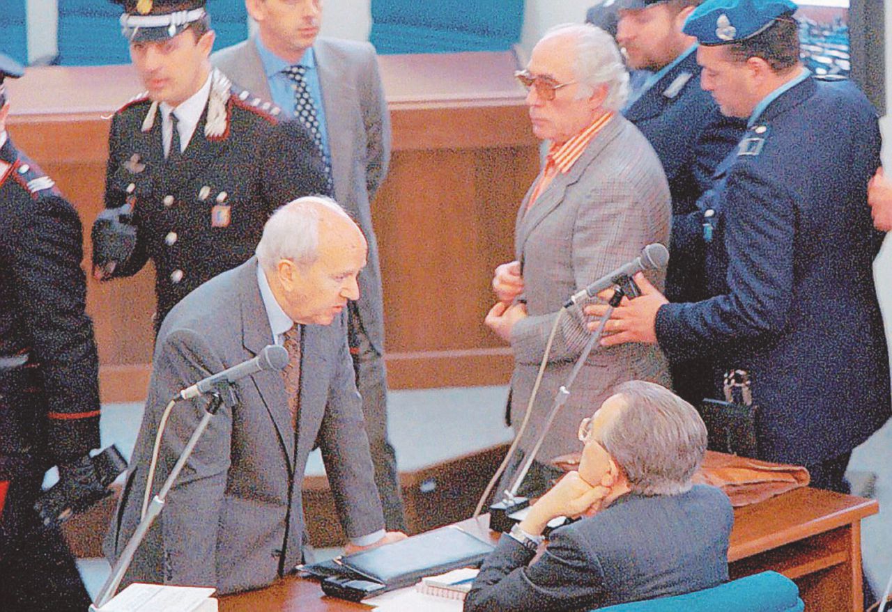 Così “Osservatore politico” insinuava sul relax del Divo