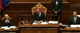 Copertina di Senato, ok all’odg sulle misure contro il cancro. E Calderoli rivela la sua malattia: standing ovation dei parlamentari