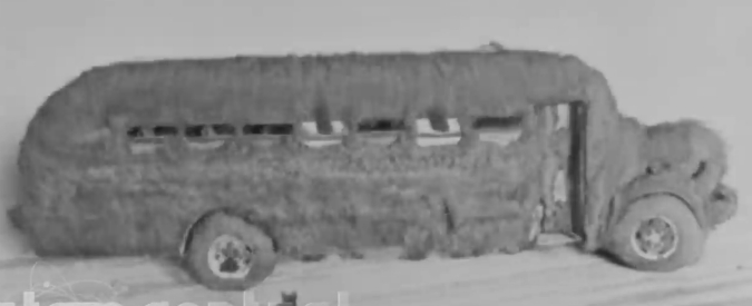 Copertina di Gli effetti dell’esplosione una bomba nucleare? Ecco la sua forza distruttrice nel video restaurato degli anni ’50