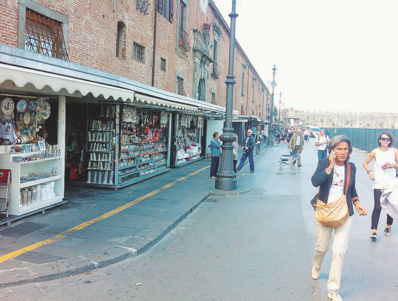 Salviamo Pisa dal ritorno delle bancarelle sotto la torre