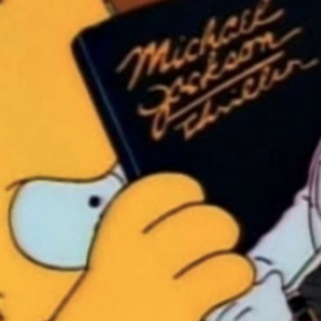 I Simpson, tolto dalla circolazione l’episodio la voce di Michael Jackson. La decisione dopo la visione del docufilm Leaving Neverland