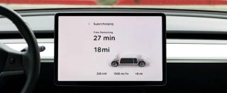 Copertina di Tesla, ecco le colonnine Supercharging: 120 km di autonomia in 5 minuti