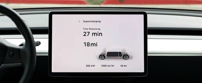 Tesla, ecco le colonnine Supercharging: 120 km di autonomia in 5 minuti
