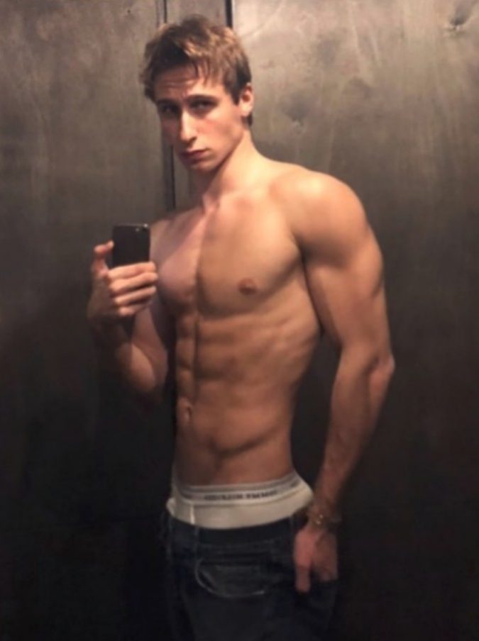 adolescenti culo foto