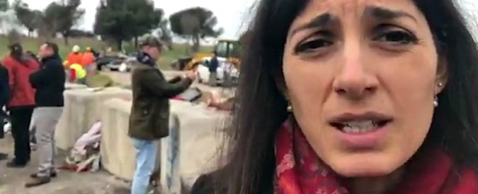 Copertina di Roma, bonificata area intorno a campo rom di via Sansoni. Sindaca: “Basta roghi tossici, finito incubo per residenti”