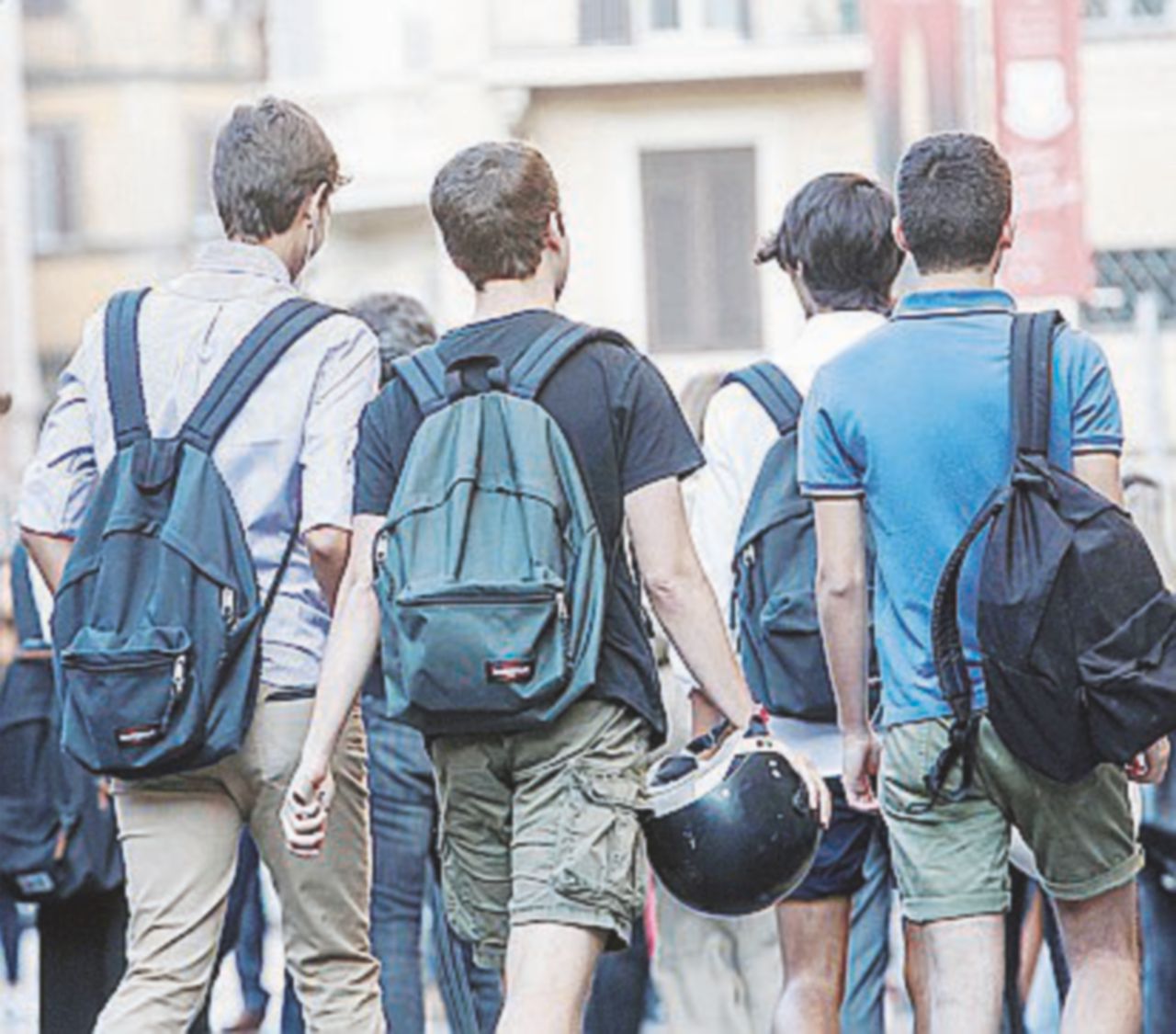 Il test del Dna conferma: “Il figlio è del ragazzino”. La prof interrogata dai pm