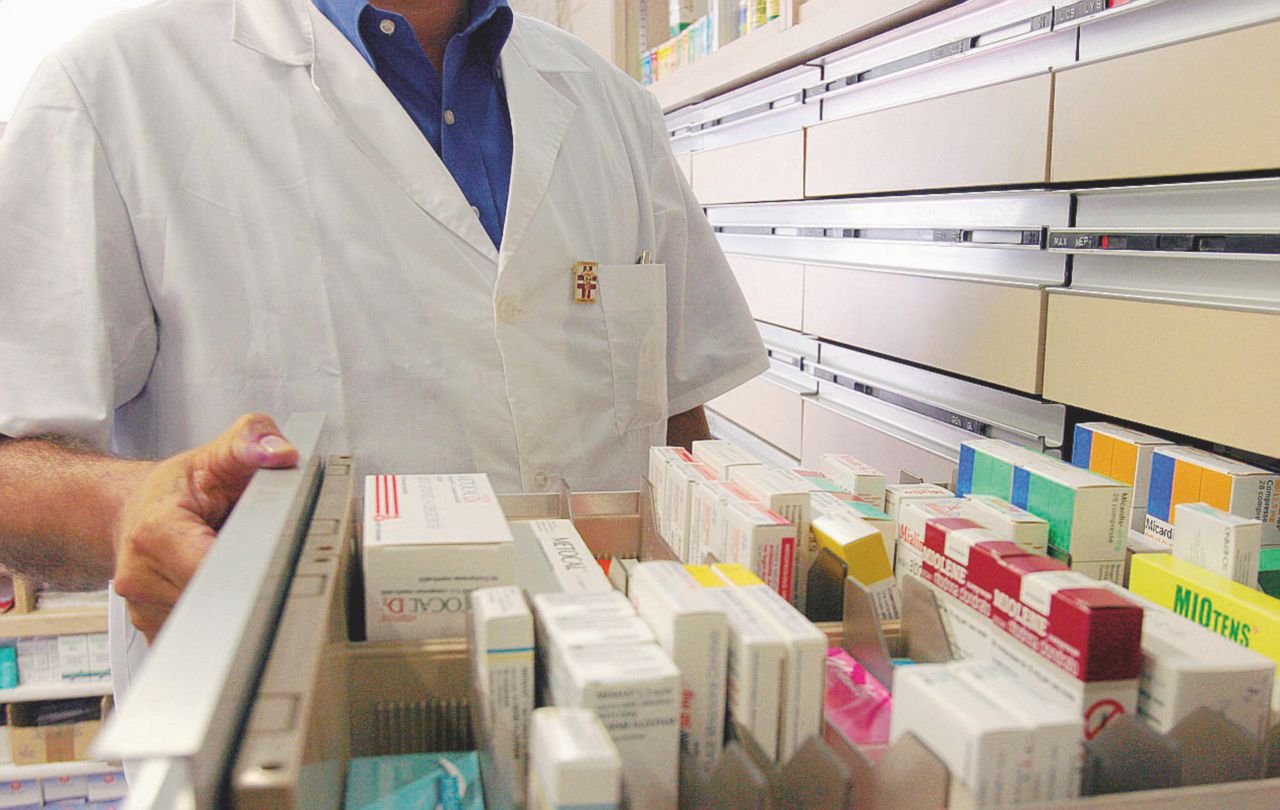 “Basta col ricatto sui prezzi dalle case farmaceutiche” “Basta col ricatto sui prezzi dalle case farmaceutiche”