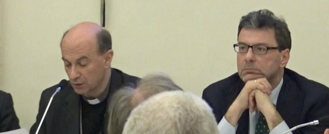 Copertina di Migranti, il richiamo della Cei: “Errore criminalizzarli”. E sulle autonomie: “No grimaldello per scardinare casa comune”