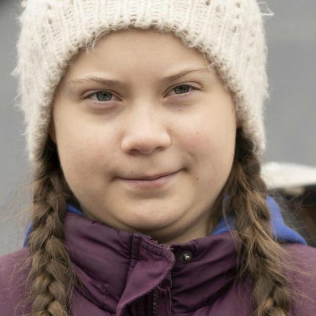 Rita Pavone si scusa per il post contro Greta Thunberg: “Ho fatto una gaffe enorme, non sono una carogna. Non sapevo che avesse la sindrome di Asperger”