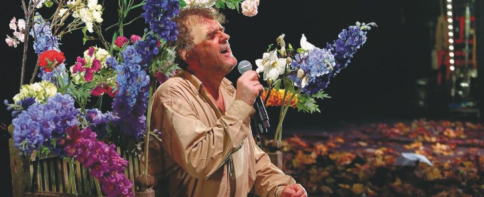 Arezzo, Teatro Petrarca, domani; Hong Kong, Lyric Theatre Hkapa, 22 e 23 marzo; Milano, Piccolo Teatro Strehler, dal 4 al 9 giugno
La gioia
Di, con e diretto da Pippo Delbono
In tour fino a giugno Che grande “Gioia” ci regala Delbono