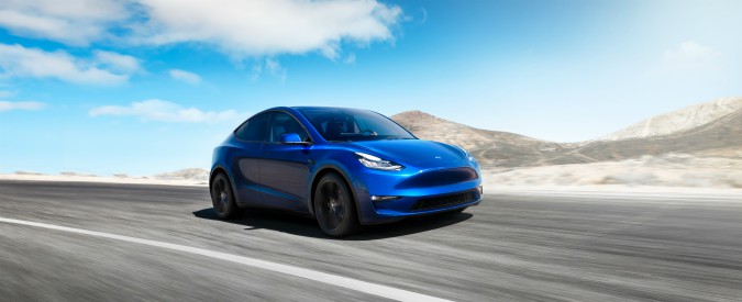 Copertina di Tesla Model Y, al debutto il crossover basato sulla piattaforma della “3”