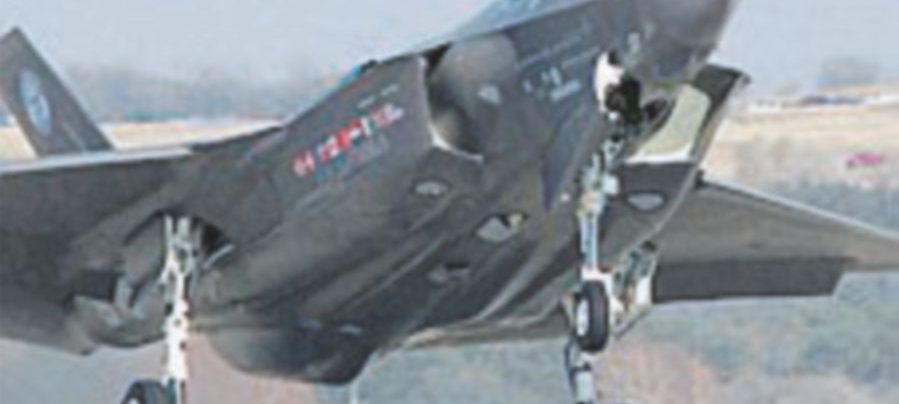 F35, la Difesa: “Dossier in mano a Conte, Salvini rispetti i ruoli” F35, la Difesa: “Dossier in mano a Conte, Salvini rispetti i ruoli”