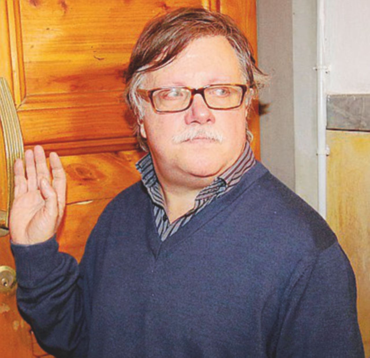 Copertina di “Gli avevamo detto: Lorenzo torna a casa, il tuo lo hai fatto, la battaglia ormai è finita”