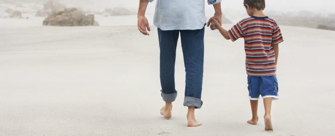 Festa del papà, i padri oggi sono molto più amorevoli. Ma non devono perdere autorevolezza