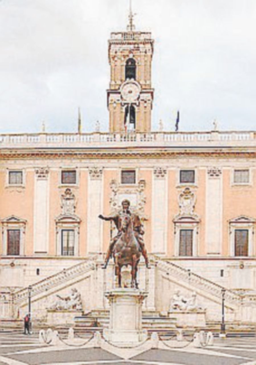 Roma, la dipendente assenteista se la cava: solo 10 giorni di stop