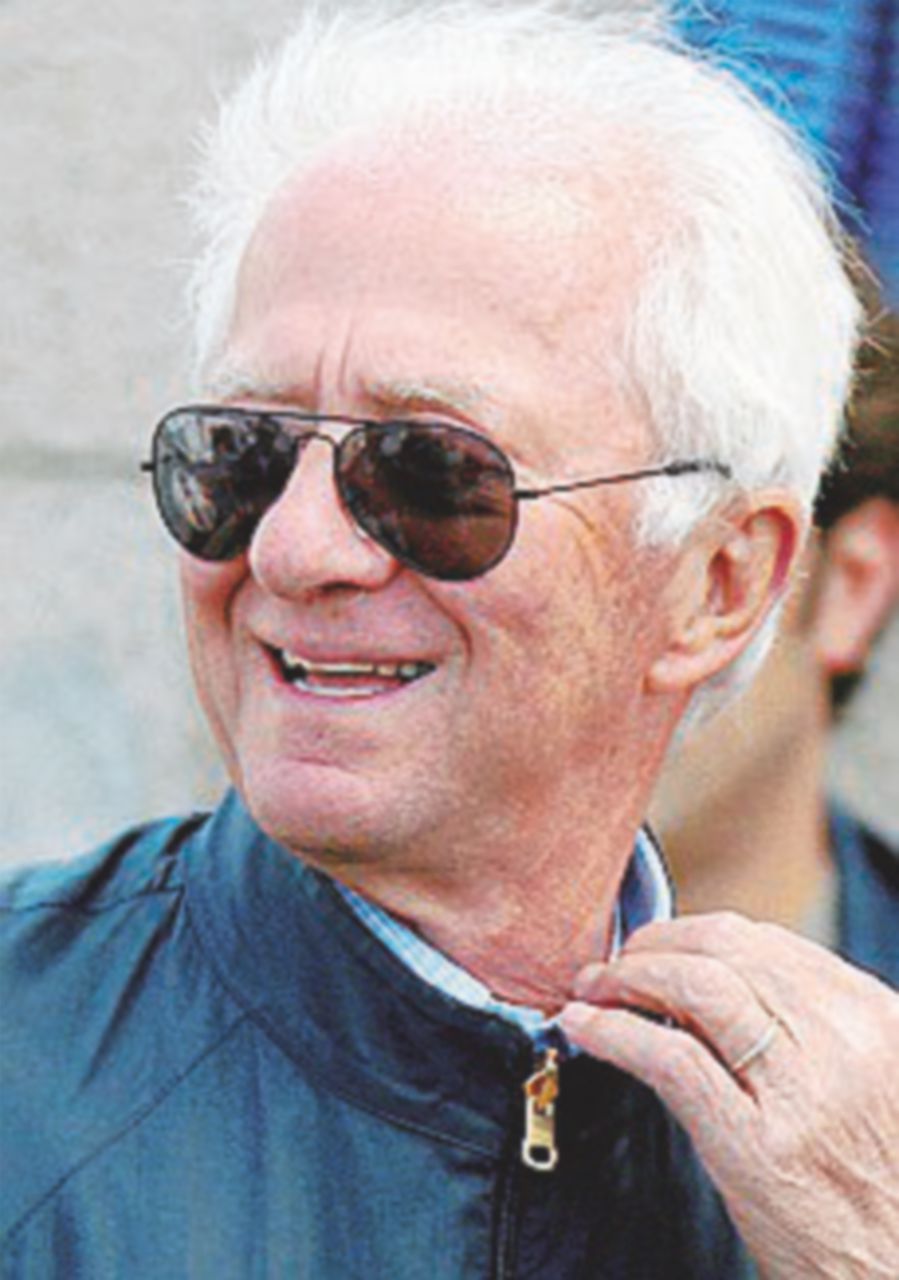 Luxottica, lo scontro Del Vecchio-Essilor fa crollare il titolo