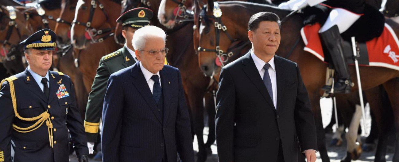 Copertina di Cina, Xi Jinping al Quirinale. Mattarella: ‘Intese commerciali e confronto sui diritti’. Presidente cinese: ‘Flusso di investimenti a due sensi’