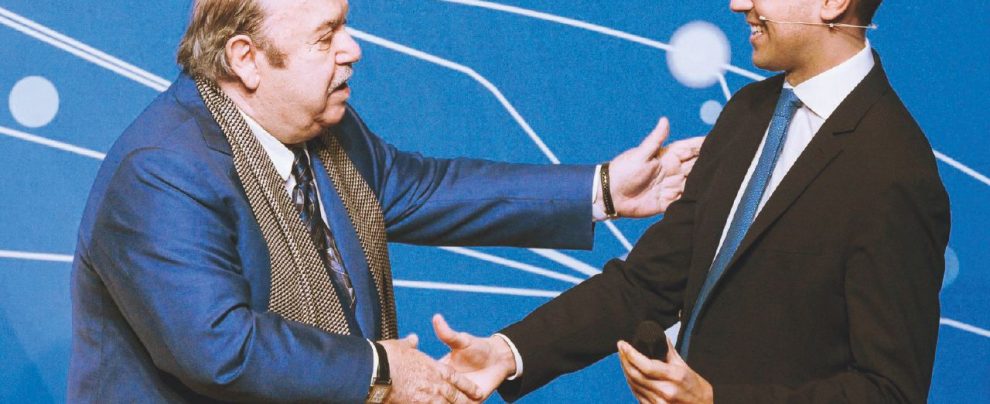 Avanspettacolo - Il vicepremier, Luigi Di Maio, con Lino Banfi alla presentazione del reddito di cittadinanza - Ansa “Io, ambasciatore dell’Unesco. Porto simpatia, oltre non vado”
