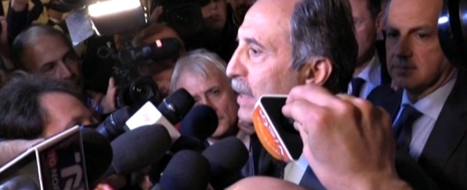 Copertina di Elezioni Basilicata, Bardi: “Chiamerò Berlusconi, Salvini e Meloni per grande festa. Abbiamo scritto la storia”