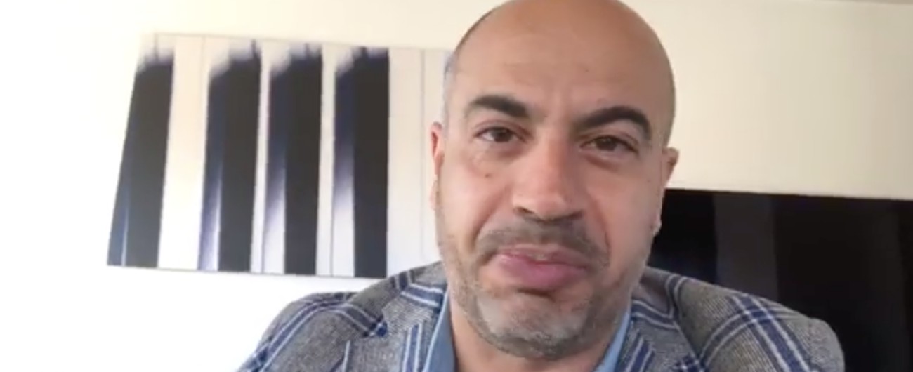 Copertina di M5s, Paragone: “Dobbiamo tornare ad essere cazzuti”. E attacca la Lega: “Partito di sistema, noi per fortuna no”