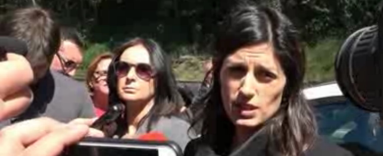 Copertina di Roma, Raggi dopo rogo Tmb Rocca Cencia: “Ora sprint su divieto plastiche monouso”