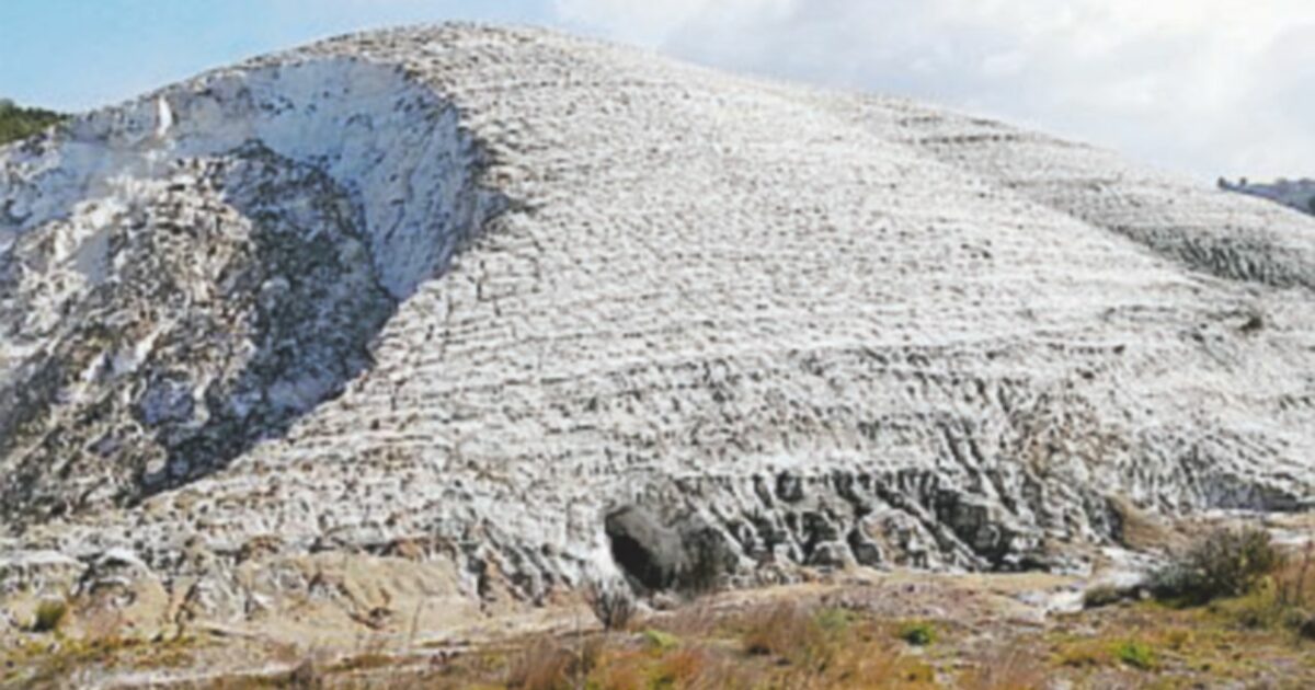 miniere riprende la caccia alle materie prime in italia approvati 14 progetti di esplorazione