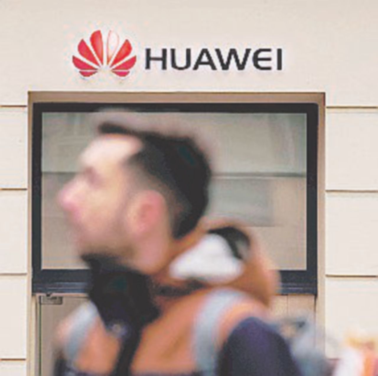 Copertina di Commissione Ue, nessun bando a Huawei su 5g ma sorvegliata speciale