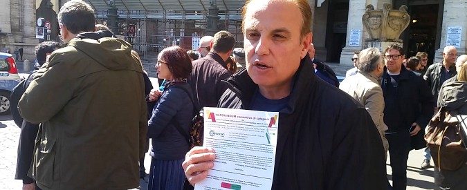 Copertina di Metro Roma, sit-in per riaprire la fermata Repubblica: “Per negozianti è questione vitale. Non si può bloccare città”