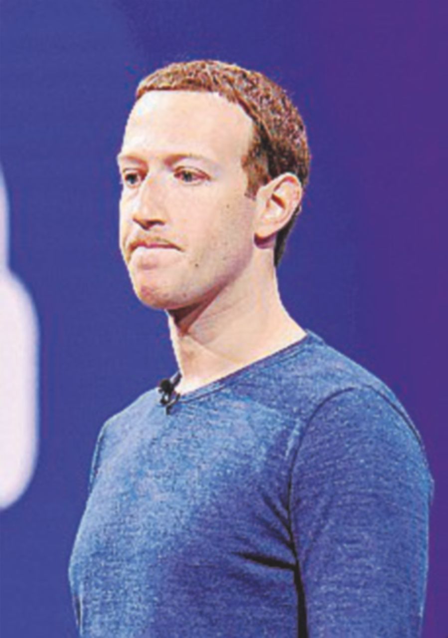 Caso di revenge porn, denunciato anche Mark Zuckerberg