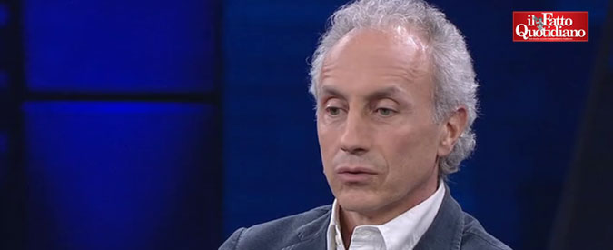 Copertina di Travaglio: “Roma? Vi pare normale che si guastino tutte insieme le scale mobili? C’è un sistema criminale spaventoso”