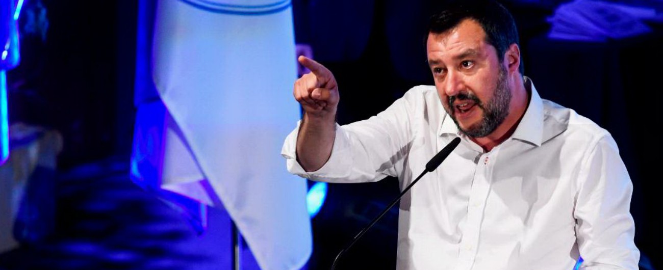 Di Maio: “Salvini al comando? Smentisca”. Lui: “Impegnato a governare con M5s”. Casaleggio: “Comandano gli italiani”
