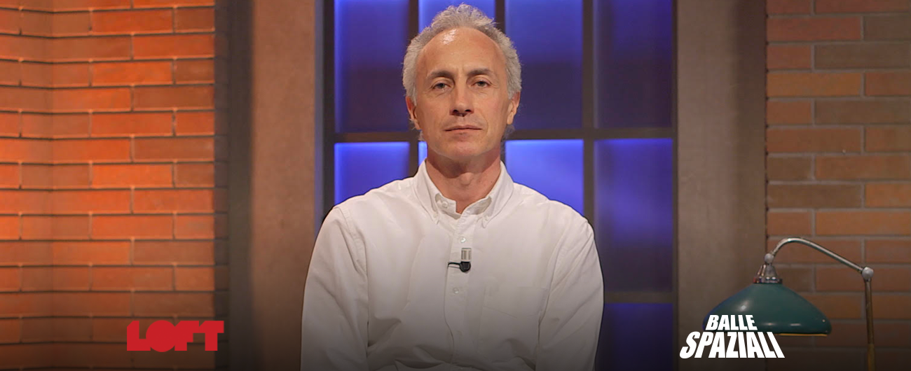 Copertina di Balle Spaziali, Marco Travaglio smonta 3 fake news: è vero che se le adozioni sono lunghe è colpa del 5S Spadafora?