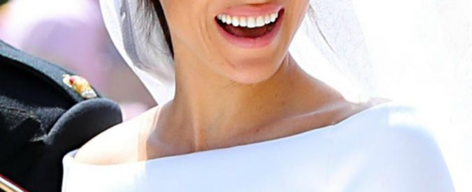 Meghan Markle non potrà indossare i gioielli della Corona: “È di rango inferiore a Kate Middleton”