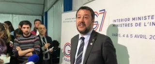 Copertina di Torre Maura, Salvini contro Raggi: “Mio obiettivo zero campi rom. Trasferirne 60 dalla sera alla mattina poco intelligente”