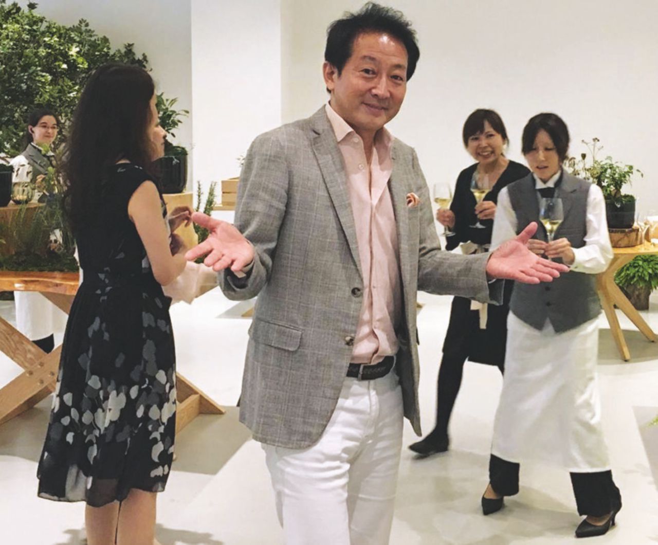 Copertina di Grillo, Guatemala, Giappone&C: come è comica la politica