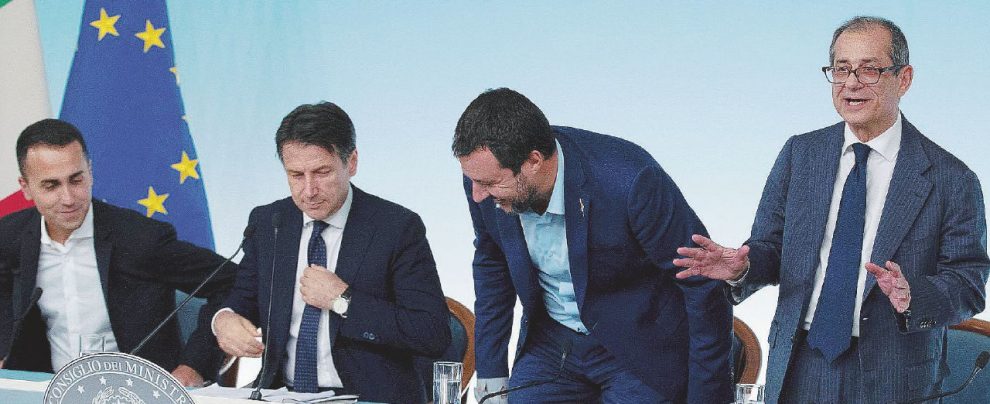 Sui truffati Tria non molla. Ora dovrà mediare Conte Sui truffati Tria non molla. Ora dovrà mediare Conte