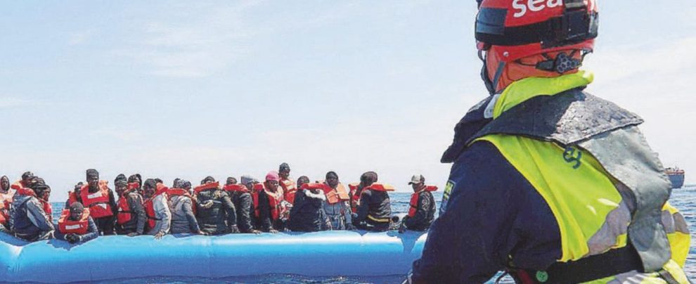 Restano tutti sulla Sea eye. E Salvini evita il Diciotti bis Restano tutti sulla Sea eye. E Salvini evita il Diciotti bis