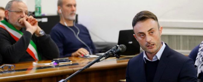 Stefano Cucchi, il testimone imputato parla in aula: “Schiaffi, spinte e calci in faccia. Così i miei colleghi lo picchiarono”