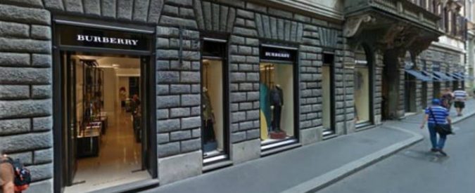 Burberry store roma best sale