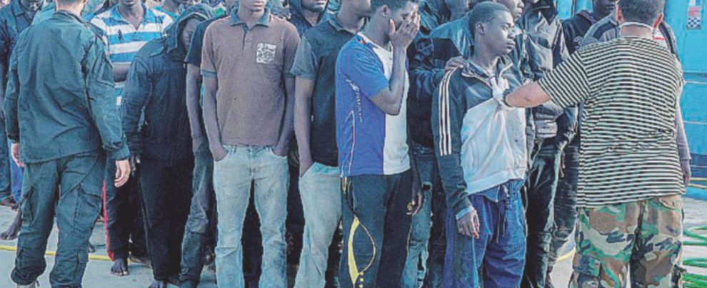70 sbarcati a Lampedusa - Una settantina di migranti, in gran parte tunisini, ma anche 17 libici, sono arrivati ieri nelle acque siciliane: “Saranno subito rimpatriati”, ha detto ieri Salvini - Ansa La Libia “autocertifica” di essere “porto sicuro”